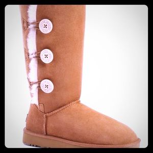 Ugg Bailey Button Triplet boot Chestnut